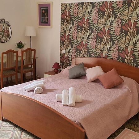 טאראנטו Victoria Suite Casa Vacanza מראה חיצוני תמונה