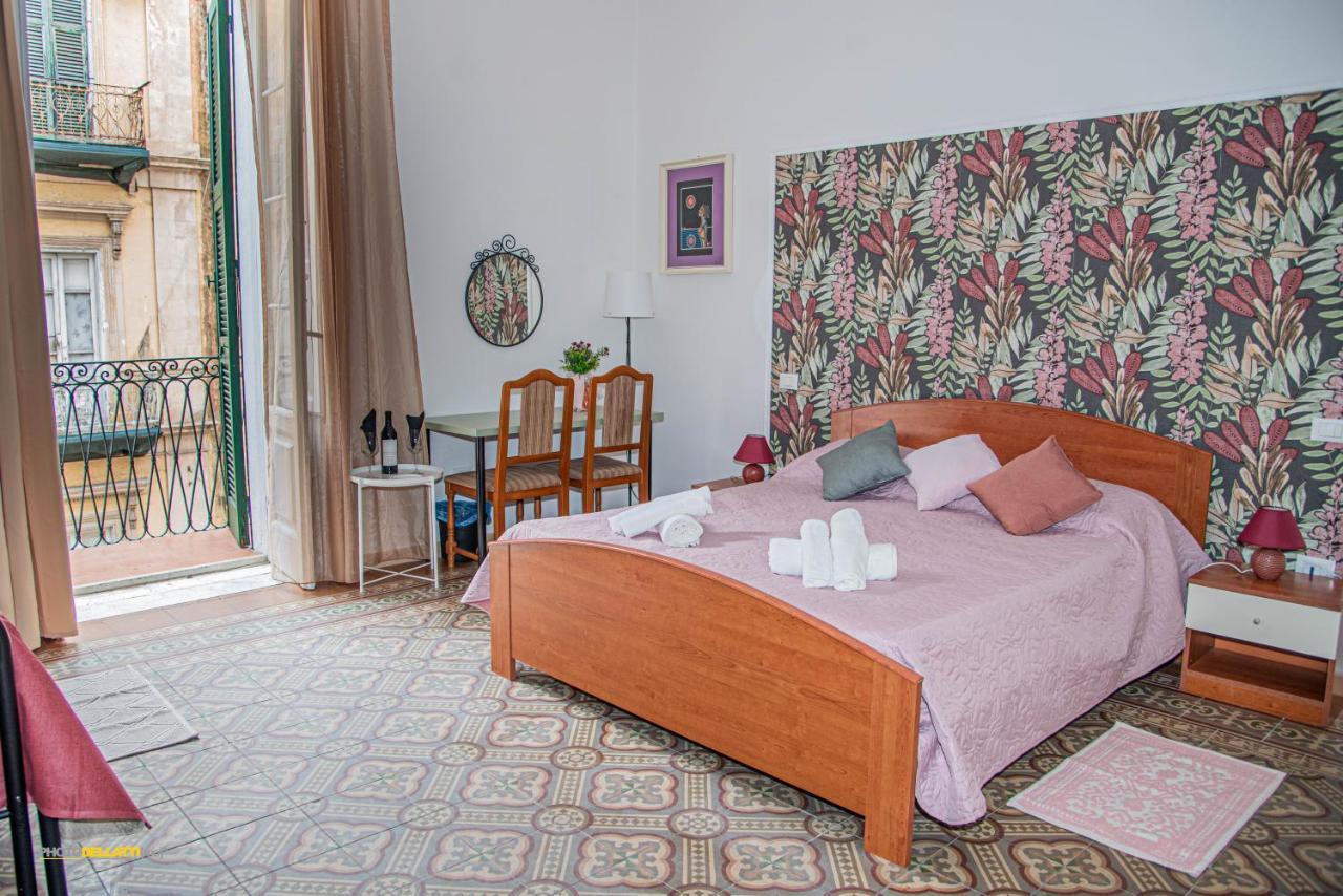 טאראנטו Victoria Suite Casa Vacanza מראה חיצוני תמונה