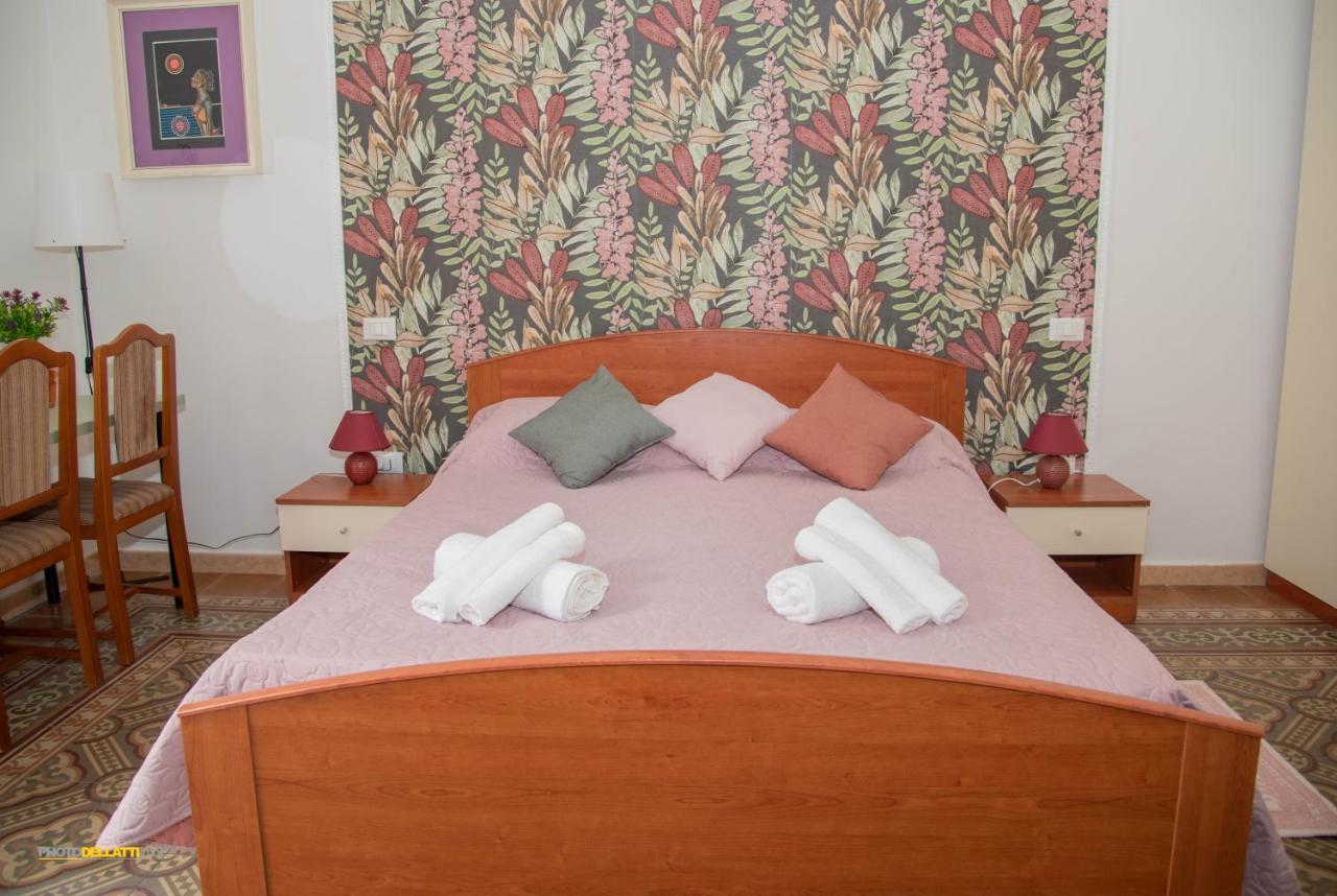 טאראנטו Victoria Suite Casa Vacanza מראה חיצוני תמונה