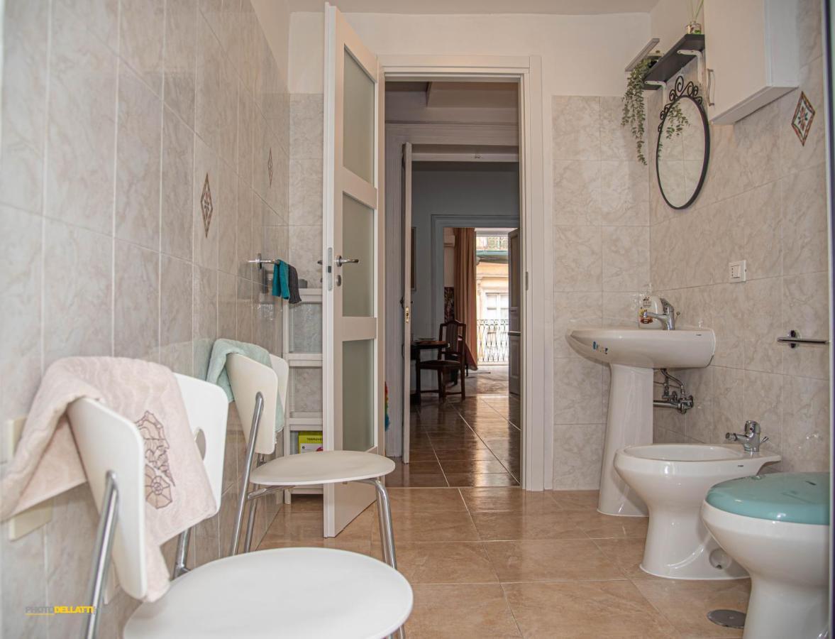טאראנטו Victoria Suite Casa Vacanza מראה חיצוני תמונה
